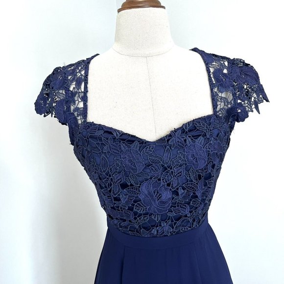 Review Womens Devotion Maxi Dress Gown Navy Blue Floral Lace Formal Event Size 4 - Picture 2 of 6